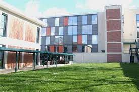 EFREI Engineering School of Information and Digital Technologies